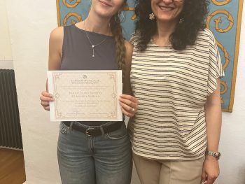 Nuria Osuna: Mención Especial en el Concurso de Traducción de Latín y Griego