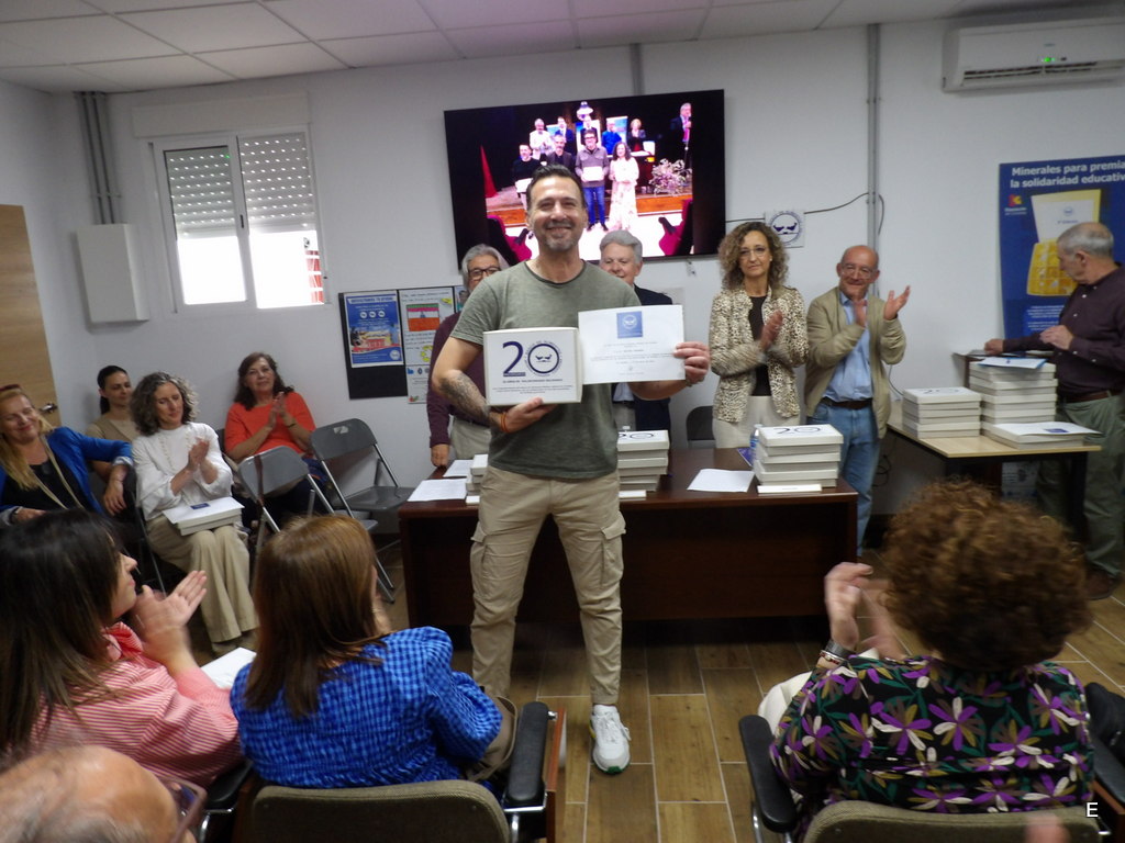 El IES Medina Azahara, reconocido por su compromiso solidario con el Banco de Alimentos de Córdoba